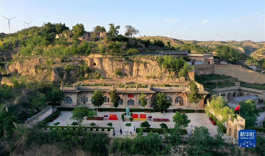 ���»�ȫýͷ����ͼ�Ļ�������1��������ĳɴ�����������������С�����ϰ��ƽͬ־Ϊ���ĵĵ������쵼��չ��ʷѧϰ������ʵ